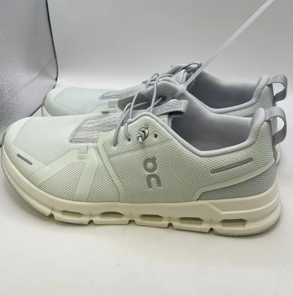 Like New On Cloud sky Running Shoes Ice/ Glacier Big Kids Size 6.5Y - Picture 3 of 6